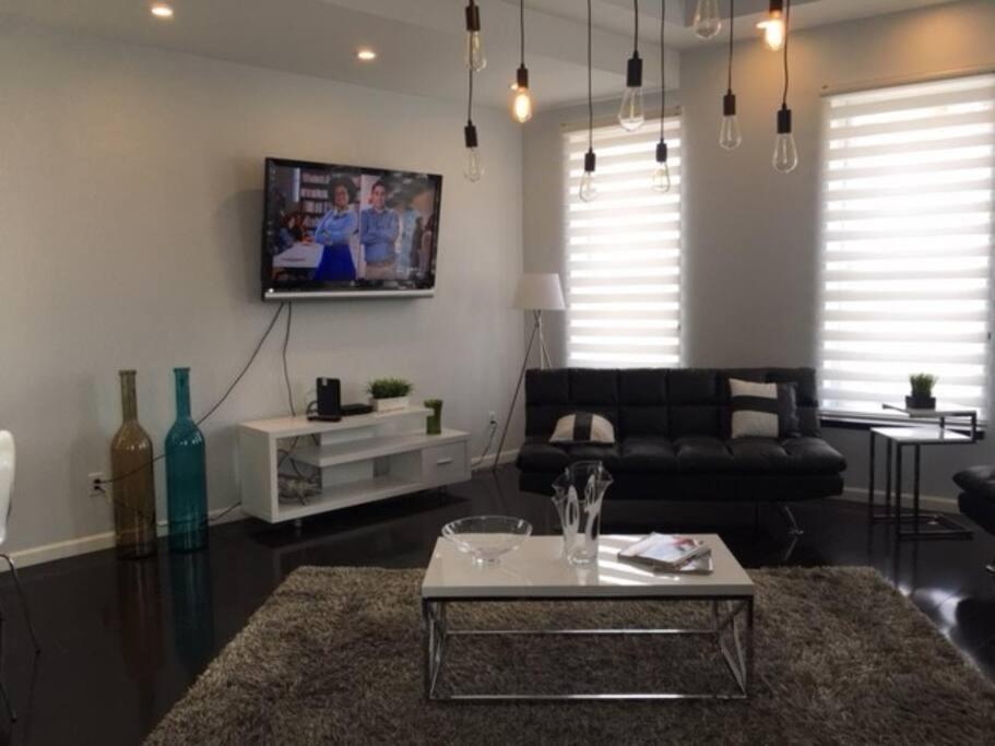 Luxury Three Story Apartment In Short North 콜럼버스 외부 사진