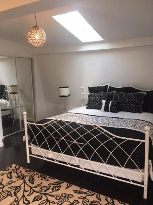 Luxury Three Story Apartment In Short North 콜럼버스 외부 사진